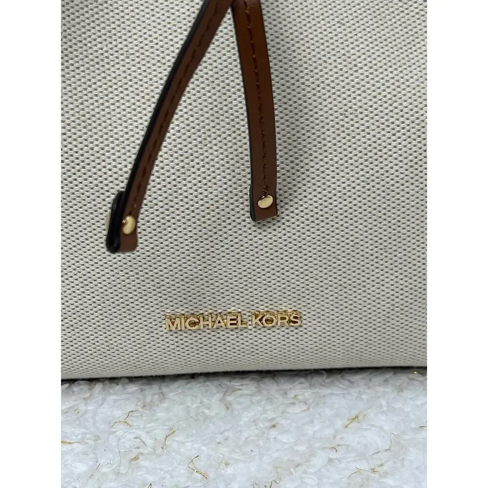 MICHAEL Michael Kors Maeve‎ Bucket bag